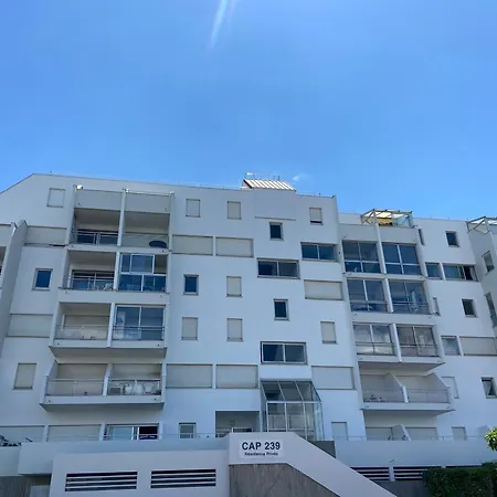 Апартаменты Cosy A Avec Balcon Et Parking Prive - Fr-1-551-52 Ла-Рошель